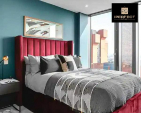 Mercian Luxury Aparthotel - Birmingham City Centre - Your Perfect Stay - 24 Hour Gym Rooftop Terrace Cinema Room